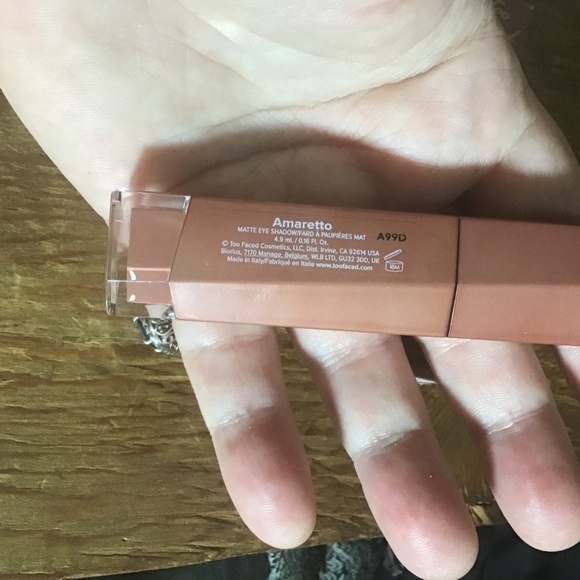 Too faced melted chocolate eyeshadow stick - Picture 7 of 9
